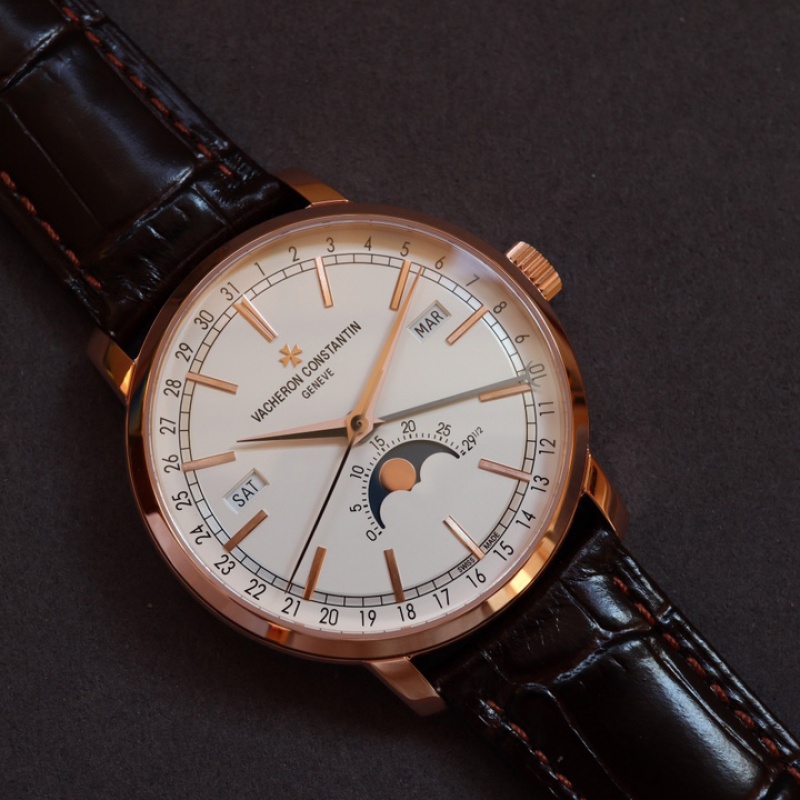 mx江诗丹顿 Traditionnelle 传袭系列全日历腕表4010TO00R-B344B740B345 The MX Vacheron Traditionnelle line of calendar watches